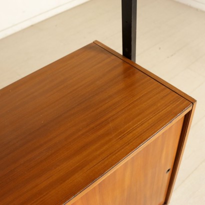 moderne Antiquitäten, modernes Design Antiquitäten, Bücherregal, modernes antikes Bücherregal, modernes antikes Bücherregal, italienisches Bücherregal, Vintage Bücherregal, 1950er-60er Bücherregal, 50er-60er Design Bücherregal, Bücherregal mit verstellbaren Positionselementen.