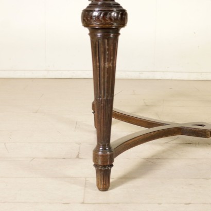 Table en Style Noyer Palissandre Fabriqué en Italie XXeme siècle