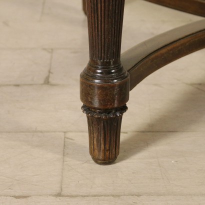 Table en Style Noyer Palissandre Fabriqué en Italie XXeme siècle