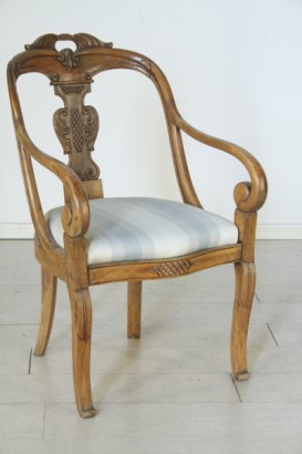 antiquités, restauration antique, chaises, fauteuils, canapés, restauration de fauteuils.