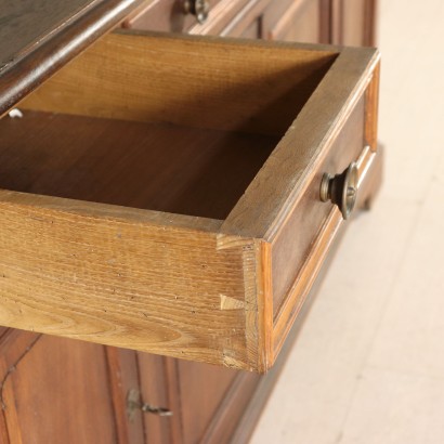 antiquariato, credenza, antiquariato credenza, credenza antica, credenza antica italiana, credenza di antiquariato, credenza neoclassica, credenza del 900, credenza in stile Rinascimento.