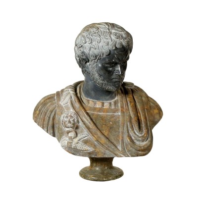 Busto in Marmi Vari
