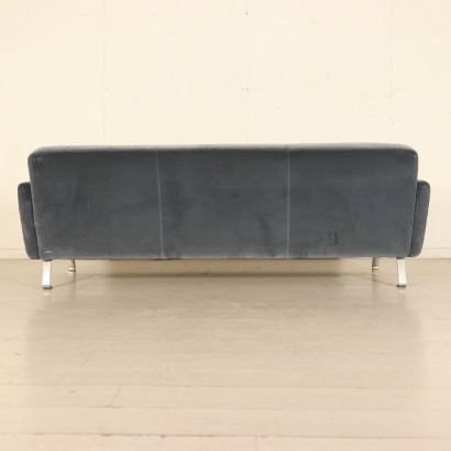 modernariato, modernariato di design, divano, divano modernariato, divano di modernariato, divano italiano, divano vintage, divano anni 60, divano design anni 60.