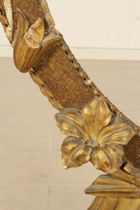 Cornice ovale neoclassica