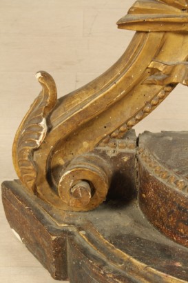 Cornice ovale neoclassica