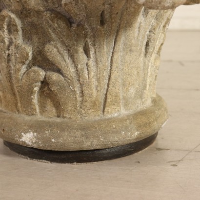 Coppia di Capitelli in Pietra - Particolare