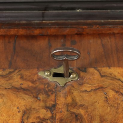 Ribalta Consolle Lombarda-particolare