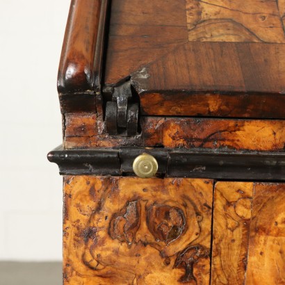 Ribalta Consolle Lombarda-particolare