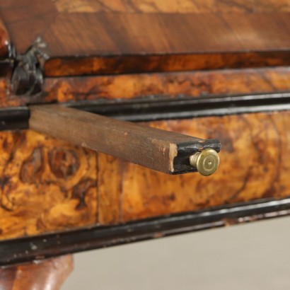 Ribalta Consolle Lombarda-particolare