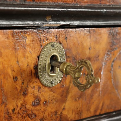 Ribalta Consolle Lombarda-particolare