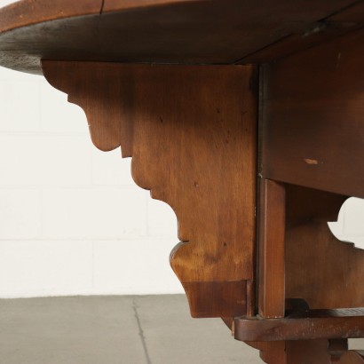 Walnut Sutherland Coffee Table Italy 19th Century