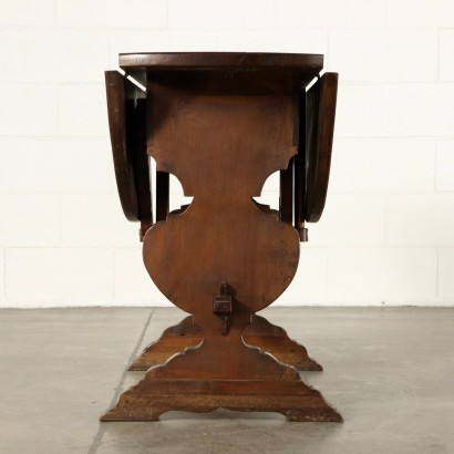 Walnut Sutherland Coffee Table Italy 19th Century