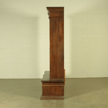 Antiquitäten, Bücherregal, antike Bücherregale, antikes Bücherregal, antikes italienisches Bücherregal, antikes Bücherregal, neoklassizistisches Bücherregal, Bücherregal aus dem 20. Jahrhundert, zweitüriges Bücherregal.