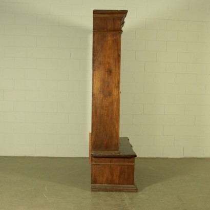 Antiquitäten, Bücherregal, antike Bücherregale, antikes Bücherregal, antikes italienisches Bücherregal, antikes Bücherregal, neoklassizistisches Bücherregal, Bücherregal aus dem 20. Jahrhundert, zweitüriges Bücherregal.