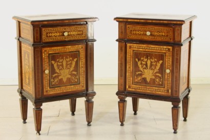 2 comodini stile neoclassico