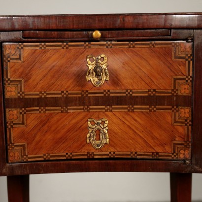 Tavolino a Fagiolo Napoleone III-particolare