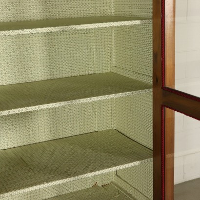 Libreria tre ante-particolare