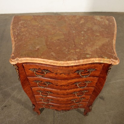 Kleine Kommode im Stil Marmorplatte Italien 20. Jahrhundert