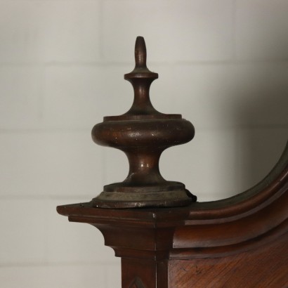 Dreitüriger Kleiderschrank Nussbaum Italien letzes Quartal '800.