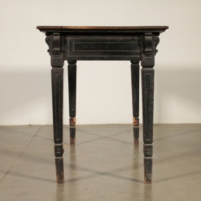 Schreibtisch mit zwei Schubladen-besonders