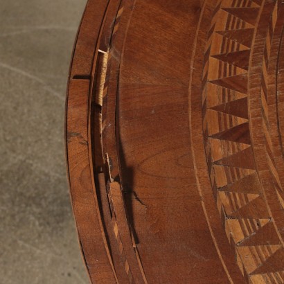 Beistelltisch mit Intarsien Rolo Italien 19. Jahrhundert