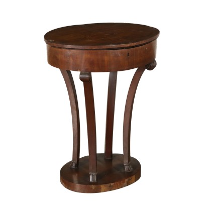 Beistelltisch Mahogani Nussbaumholz Italien 19. Jahrhundert