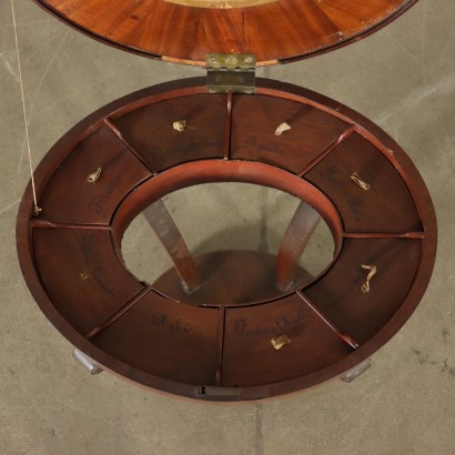 Beistelltisch Mahogani Nussbaumholz Italien 19. Jahrhundert