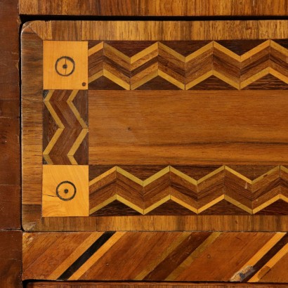 Kommode mit Intarsien Italien Späten 18. Jahrhundert