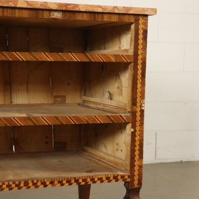 Kommode mit Intarsien Italien Späten 18. Jahrhundert