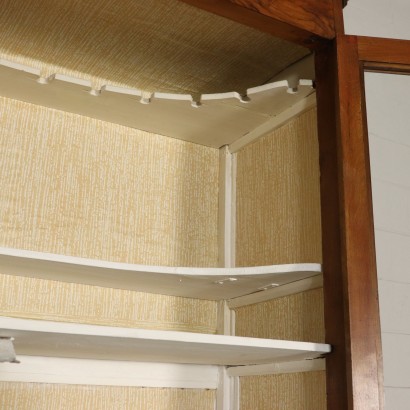 La creencia de la Biblioteca de Doble Cuerpo-especial