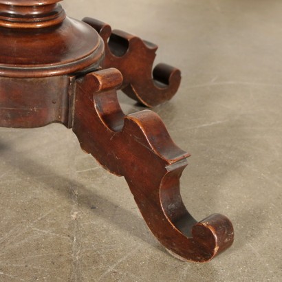 Table Umbertino Ronce de Noyer Fabriqué en Italie Dernier quart '800