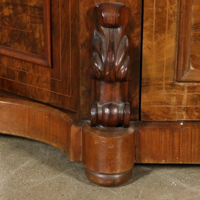 Geschirrschrank Ahorn Nussbaum Italien 19.Jahrhundert.