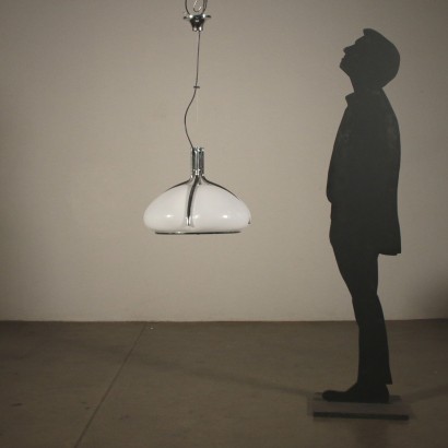 modernariato, modernariato di design, lampadario, lampadario modernariato, lampadario di modernariato, lampadario italiano, lampadario vintage, lampadario anni '60, lampadario design anni 60