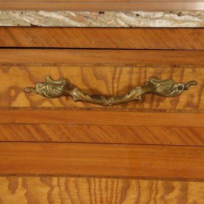 antiquariato, cassettone, antiquariato cassettone, cassettone antico, cassettone antico italiano, cassettone di antiquariato, cassettone neoclassica, cassettone del 800, comò, antiquariato comò, comò antico, comò antico italiano, comò di antiquariato, comò neoclassica, comò del 900
