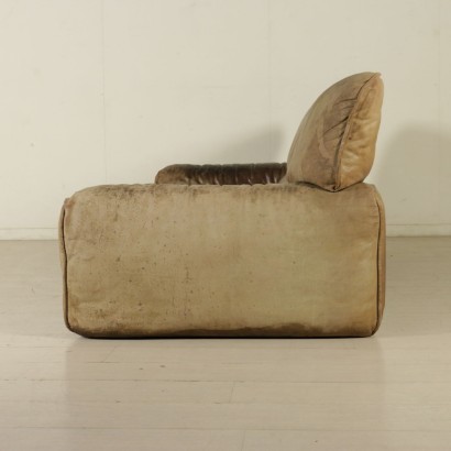 modernariato, modernariato di design, divano, divano modernariato, divano di modernariato, divano italiano, divano vintage, divano anni 70-80, divano design anni 70-80.