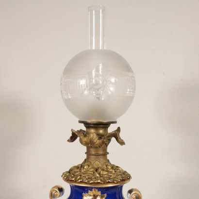 antiquariato, lampada da tavolo, antiquariato lampade da tavolo, lampada da tavolo antica, lampada da tavolo antica francese, lampada da tavolo di antiquariato, lampada da tavolo neoclassico, lampada da tavolo del 800-900, lampada in ceramica.