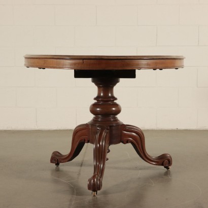 Table Oval Placage de Loupe de Noyer Angleterre Deuxième moitié '800