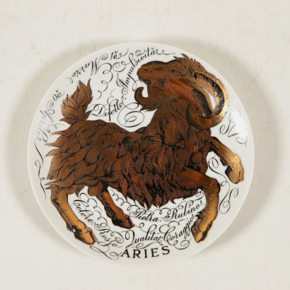 Groupe de 7 assiettes