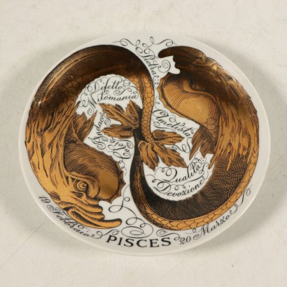 Groupe de 7 assiettes