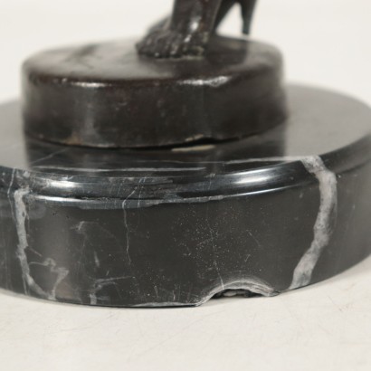 Sculpture Bronze Marbre noir Signature de l'Artiste '900