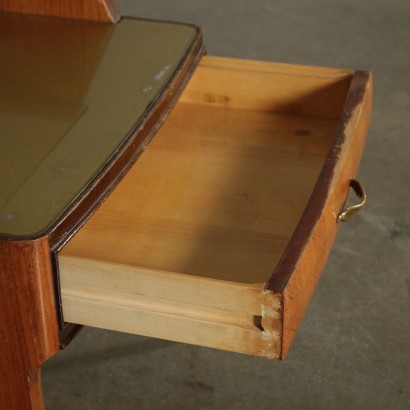 antiquités modernes, antiquités design moderne, table de chevet, table de chevet antiquités modernes, table de chevet antiquités modernes, table de chevet italienne, table de chevet vintage, table de chevet des années 60, table de chevet design des années 60