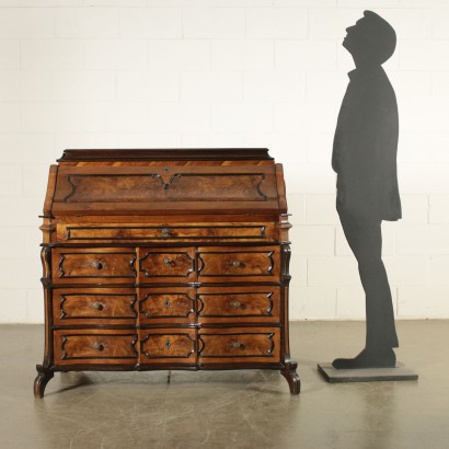 Commode Scriban Style lombard Placage Noyer Italie '900