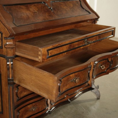 Commode Scriban Style lombard Placage Noyer Italie '900