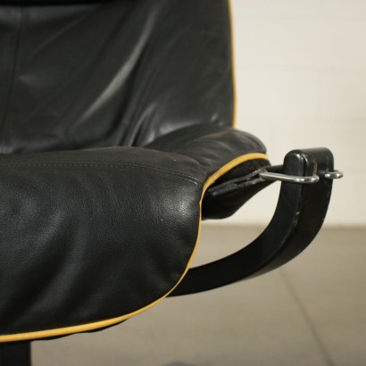 modernariato, modernariato di design, poltrona, poltrona modernariato, poltrona di modernariato, poltrona italiana, poltrona vintage, poltrona anni '80, poltrona design anni 80