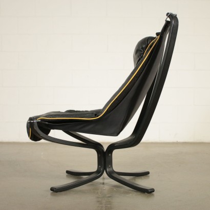 modernariato, modernariato di design, poltrona, poltrona modernariato, poltrona di modernariato, poltrona italiana, poltrona vintage, poltrona anni '80, poltrona design anni 80
