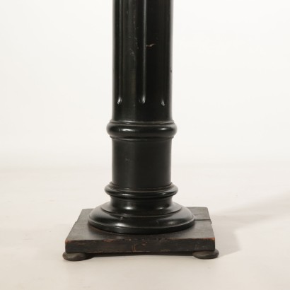 Moretto in legno con colonna