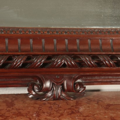 Consola tallada
