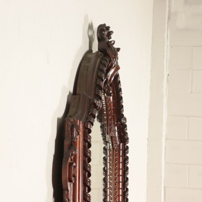 Consola tallada