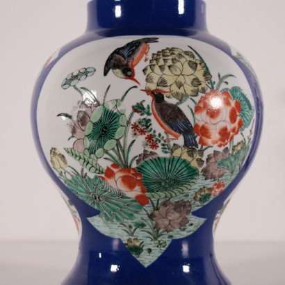 Potiche en porcelaine