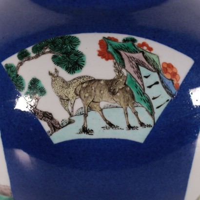 Potiche en porcelaine